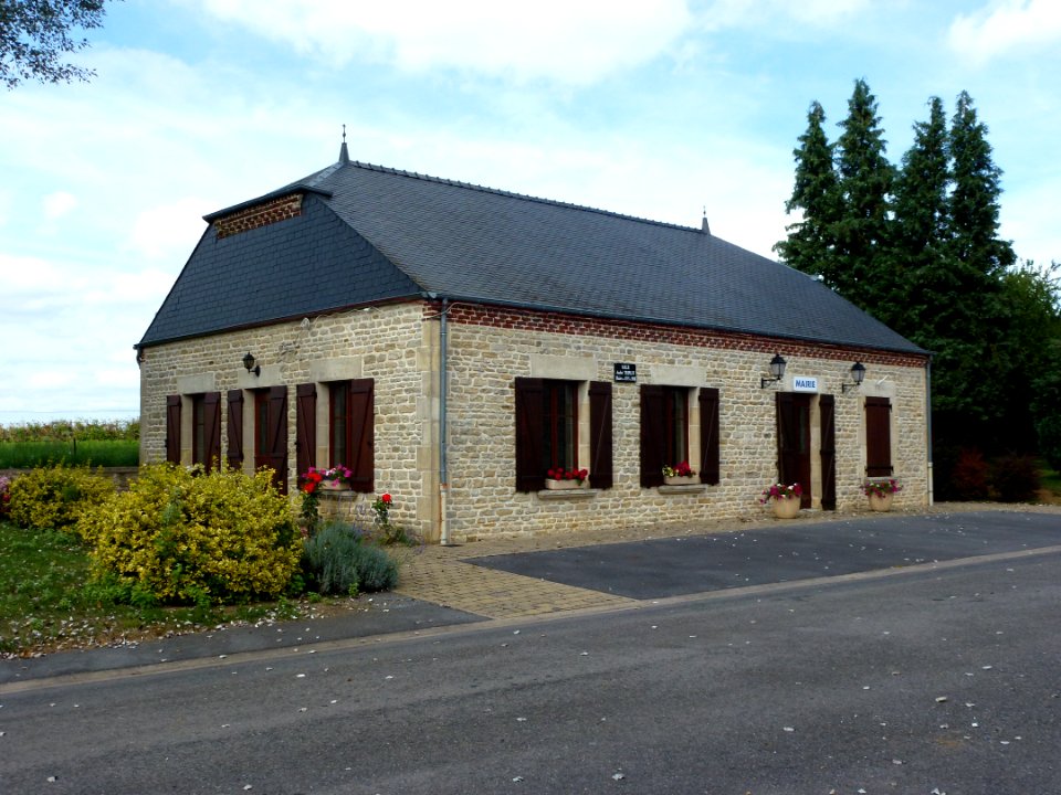 Auge (Ardennes) mairie