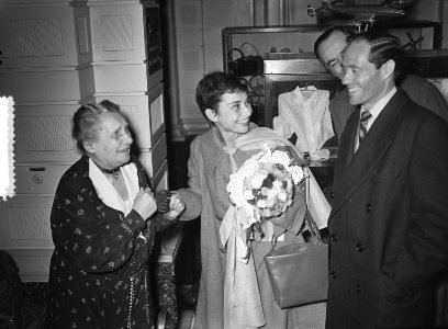 Audrey Hepburn en echtgenoot Mel Ferrer in Amsterdam, Bestanddeelnr 906-8161