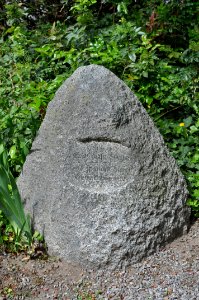 Auerbach, Gefallenen-Ehrenmal, Heilig sei Euch diese Stätte
