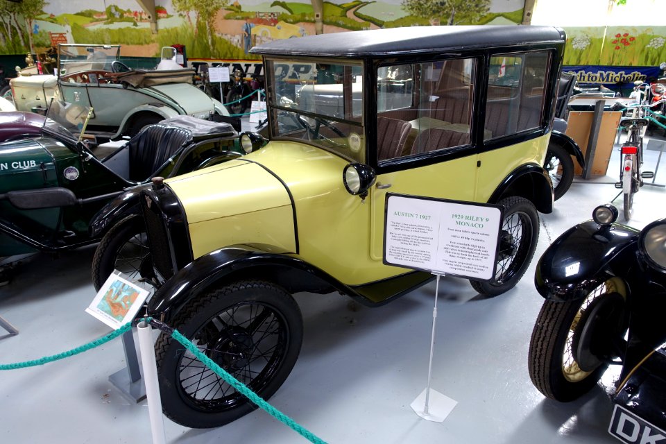 Austin 7 1927 - Bentley Wildfowl and Motor Museum - Halland, East Sussex, England - DSC05791