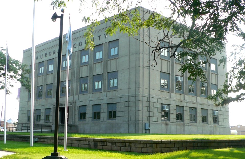 Aurora Co, SD, courthouse from NE 1