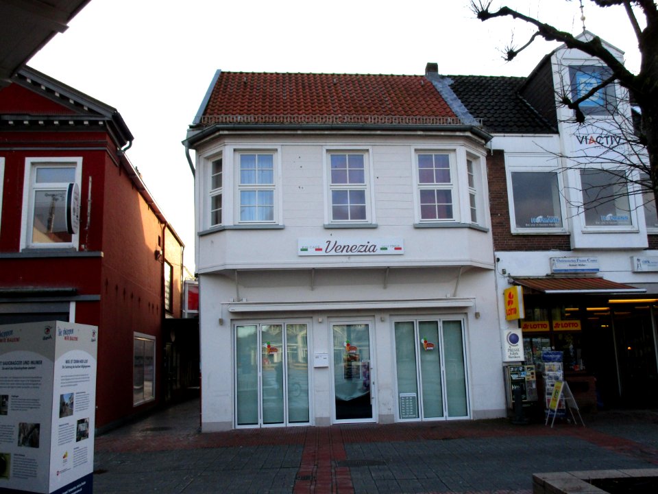 Aur-marktplatz-4r