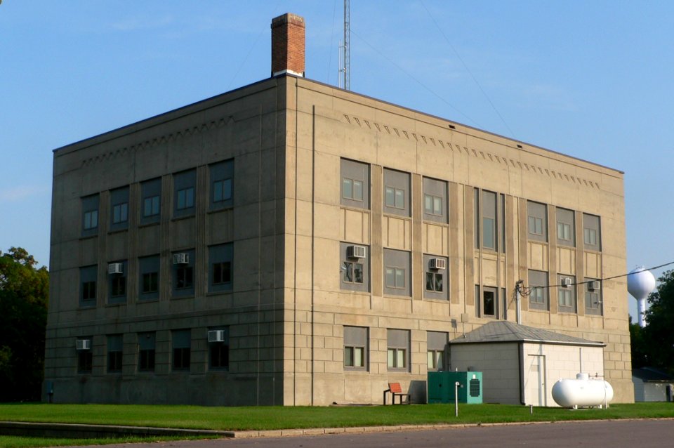 Aurora Co, SD, courthouse from NW 1