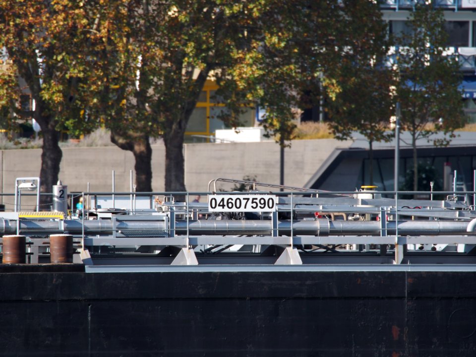 Auriga, ENI 04607590 on the Rhine river at Koblenz, pic4