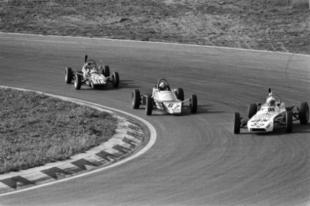 Autoraces op Zandvoort finale formule Ford vlnr David Kennedy , Derrek Warw, Bestanddeelnr 928-8127