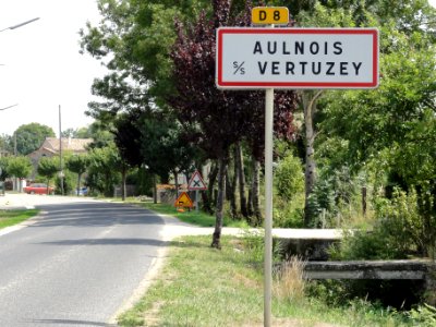 Aulnois-sous-Vertuzey (Meuse) city limit sign