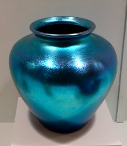 Aurene vase, Steuben Division of Corning Glass Works, New York, 1900-1925, blue iridescent blown glass - Krannert Art Museum, UIUC - DSC06571
