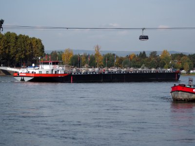 Auriga, ENI 04607590 on the Rhine river at Koblenz, pic2