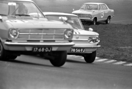 Autoraces op Zandvoort. Standaard automobielen, Bestanddeelnr 921-2353