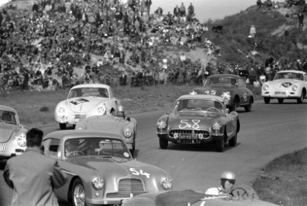Autoraces Zandvoort op Tweede Pinksterdag Diverse autotypes, Bestanddeelnr 910-3805