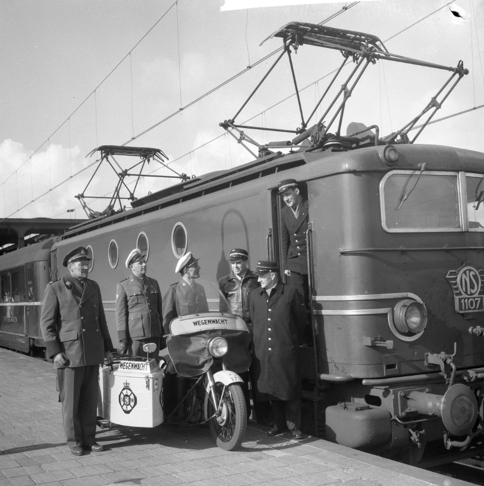 Autoslaaptrein voor nieuwe seizoen (N.S.), Bestanddeelnr 913-7709