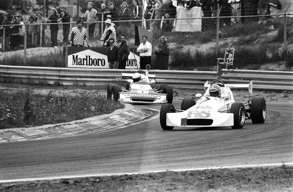 Autoraces Zandvoort Lammy van de Heuvel (7) winnaar, Rob Leeuwenbrug (2e) in Fo, Bestanddeelnr 929-8197