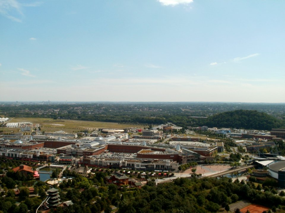 Ausblick vom Gasometer Oberhausen am 23 08 2012 mit Sicht auf CentrO