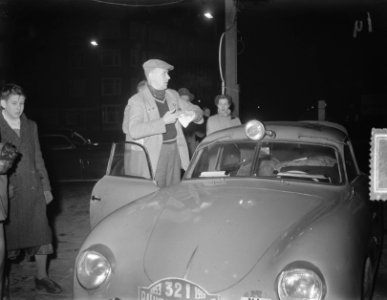 Autorally Monte Carlo pass-controle Amsterdam Professor W P A van Lammeren …, Bestanddeelnr 905-4953