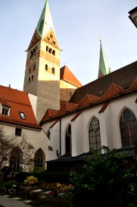 Augsburg Domkreuzgang Hof 03