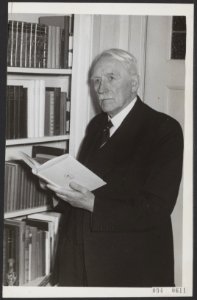 Auteurs, journalisten, portretten, jubilea, uijtert m, Bestanddeelnr 094-0611