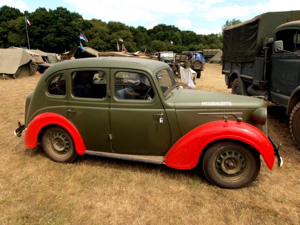 Austin Ten Saloon M122062875 pic2