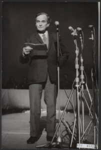 Auteurs, theaters, Holst R A, Bestanddeelnr 094-0592