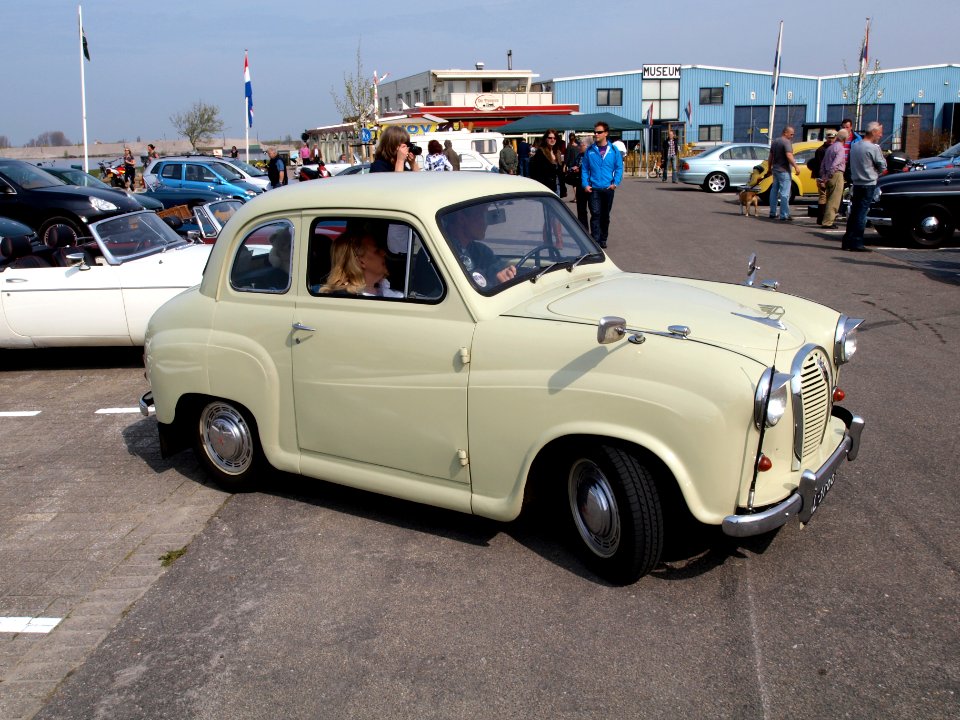 Austin A35 Saloon (1957) , Dutch licence registration AL-31-66 pic4