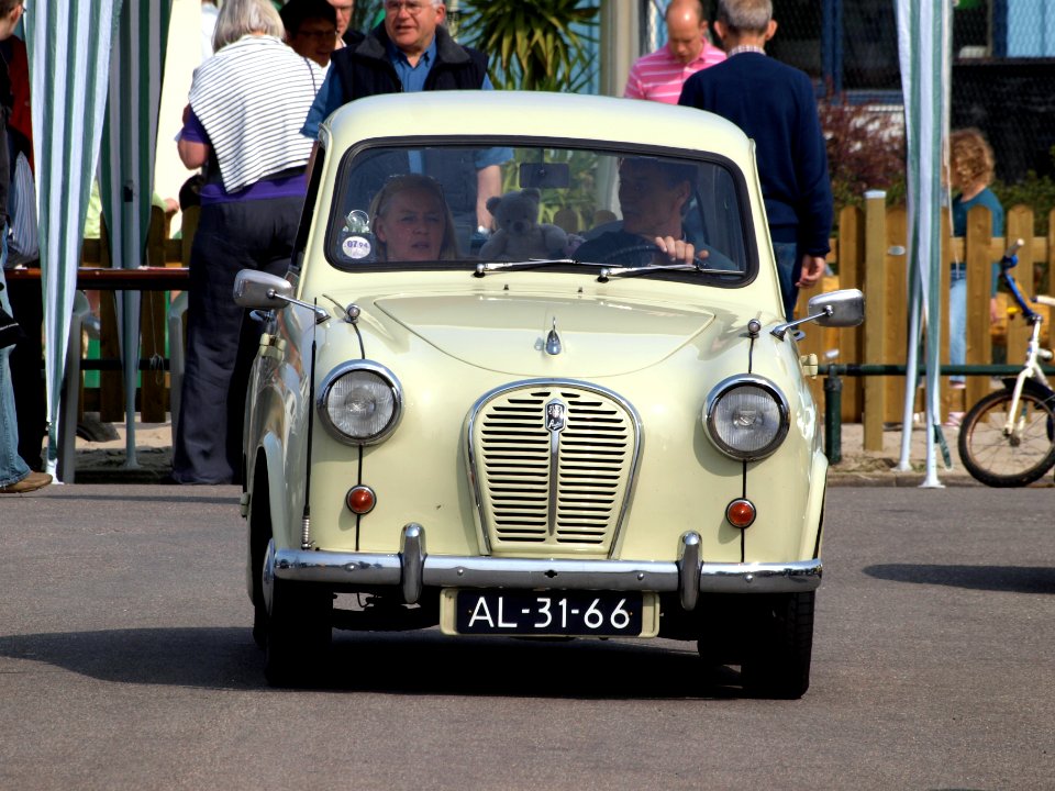 Austin A35 Saloon (1957) , Dutch licence registration AL-31-66 pic1