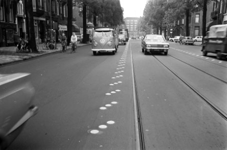 Auto's, verkeersveiligheid, straatbeelden, openbaar vervoer, Bestanddeelnr 921-7196