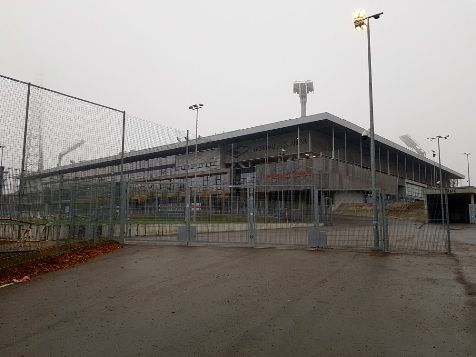 Austria Vienna Stadium exterior (3)