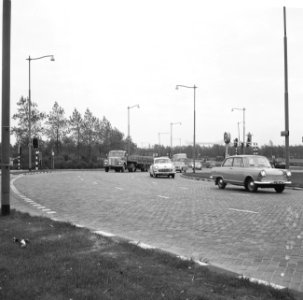 Auto's, wegen, verkeer, pleinen, Bestanddeelnr 918-3063