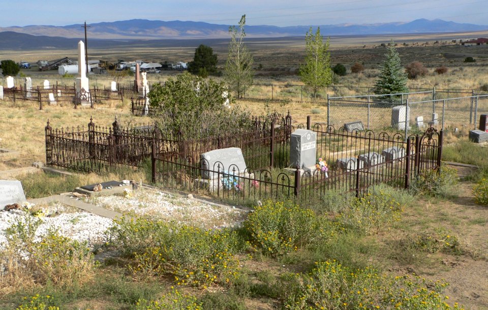 Austin NV cemetery Masonic 2