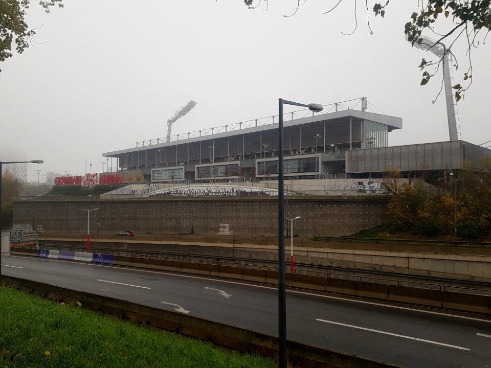 Austria Vienna Stadium exterior (1)