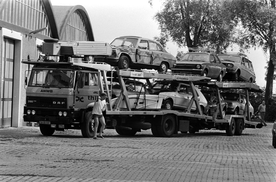 Auto's, vakantie, vrachtwagens, Bestanddeelnr 932-6596