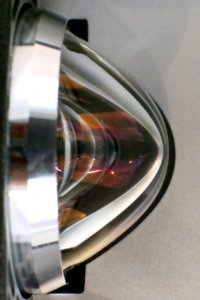 Aspheric.lens.for.ultra.short.distance.projection