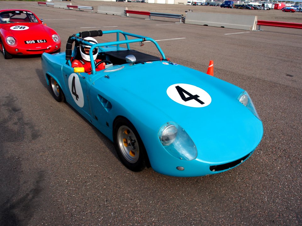 Austin Healey Sprite MKII, No 4 at Zandvoort, pic1