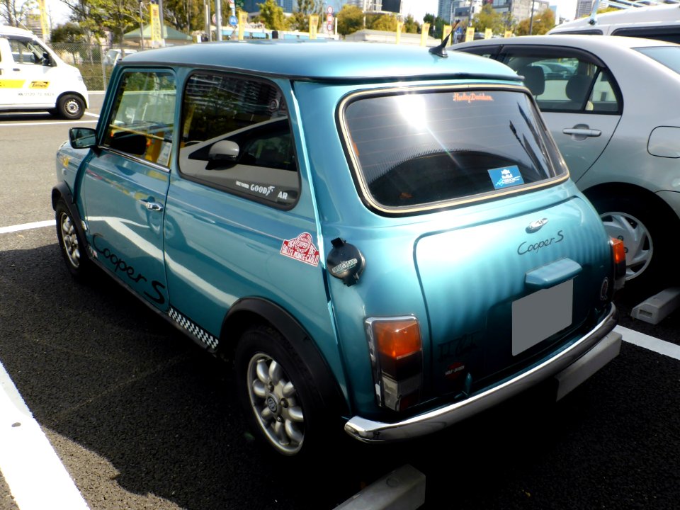 AUSTIN MINi Cooper S rear photo