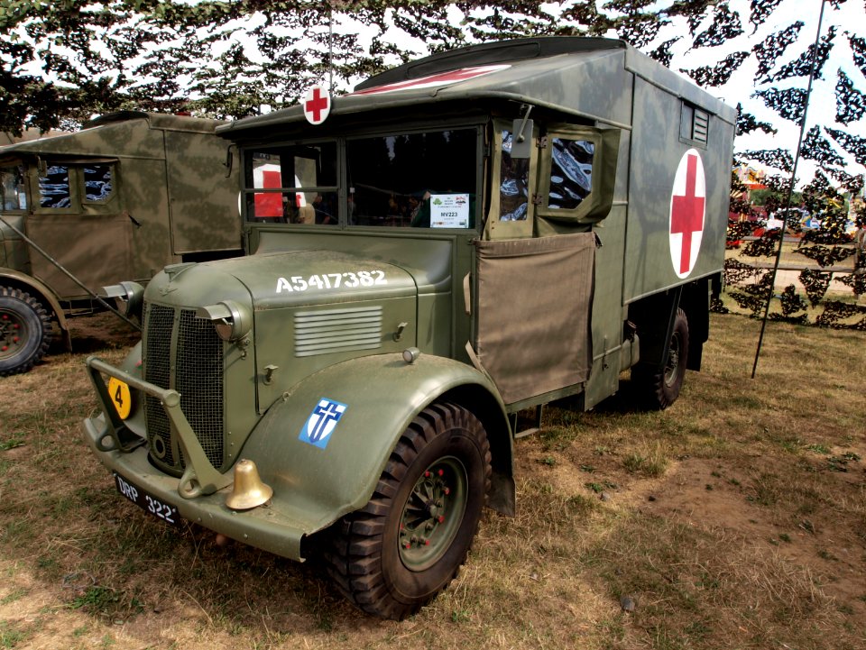 Austin K2slashY 4x2 Heavy Ambulance pic2