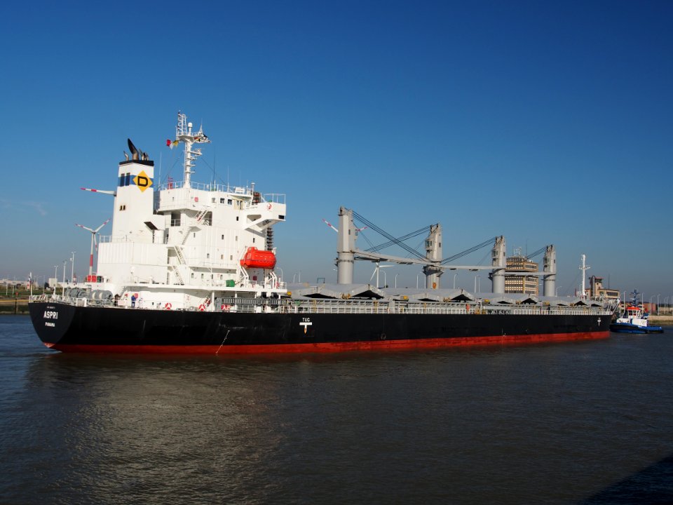Aspri (ship, 2014) IMO 9658771, Port of Antwerp pic6