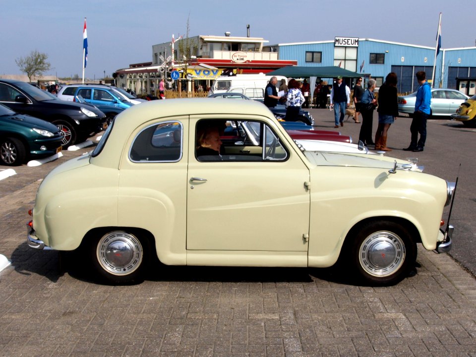 Austin A35 Saloon (1957) , Dutch licence registration AL-31-66 pic6