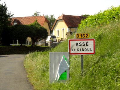 Assé-le-Riboul (Sarthe) entrée
