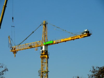 Assembly of a Liebherr tower crane pic-006