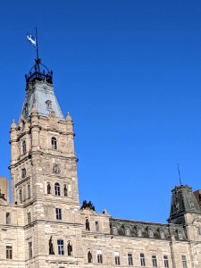 Assemblée nationale du Québec drapeau en berne 02