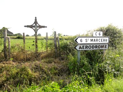 Assé-le-Riboul (Sarthe) croix D5-C6