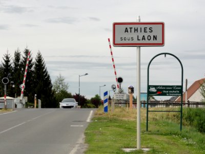 Athies-sous-Laon (Aisne) city limit sign