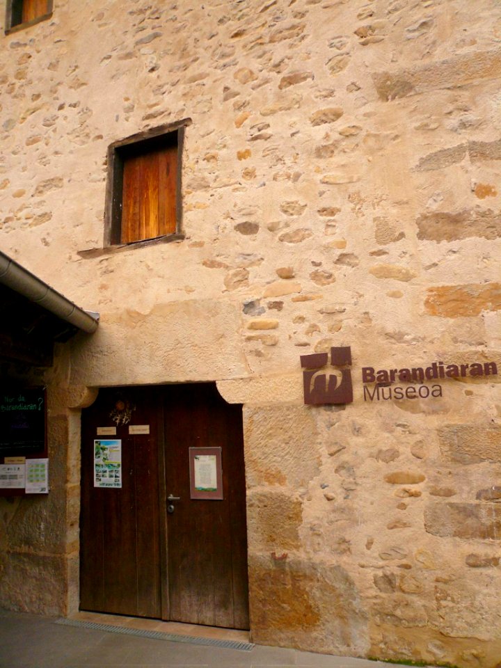 Ataun - Barrio de San Gregorio, Museo Barandiaran 04