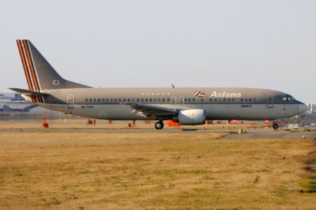 AsianaAirlines B737-400 fukuoka 20050211154800