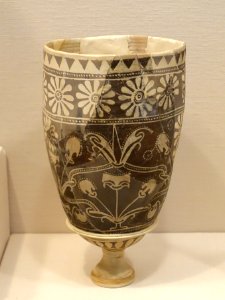 Atchana-Nuzi ware painted vase, Chatal Hoyuk, Amuq M, 1600-1200 BC, ceramic - Oriental Institute Museum, University of Chicago - DSC07677