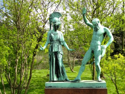 Athena and Marsyas - Copenhagen Botanical Garden - DSC07527