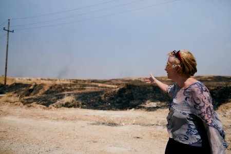 At the scene of a massacre against Ezidis committed by the Islamic State on the road to Hardan 09