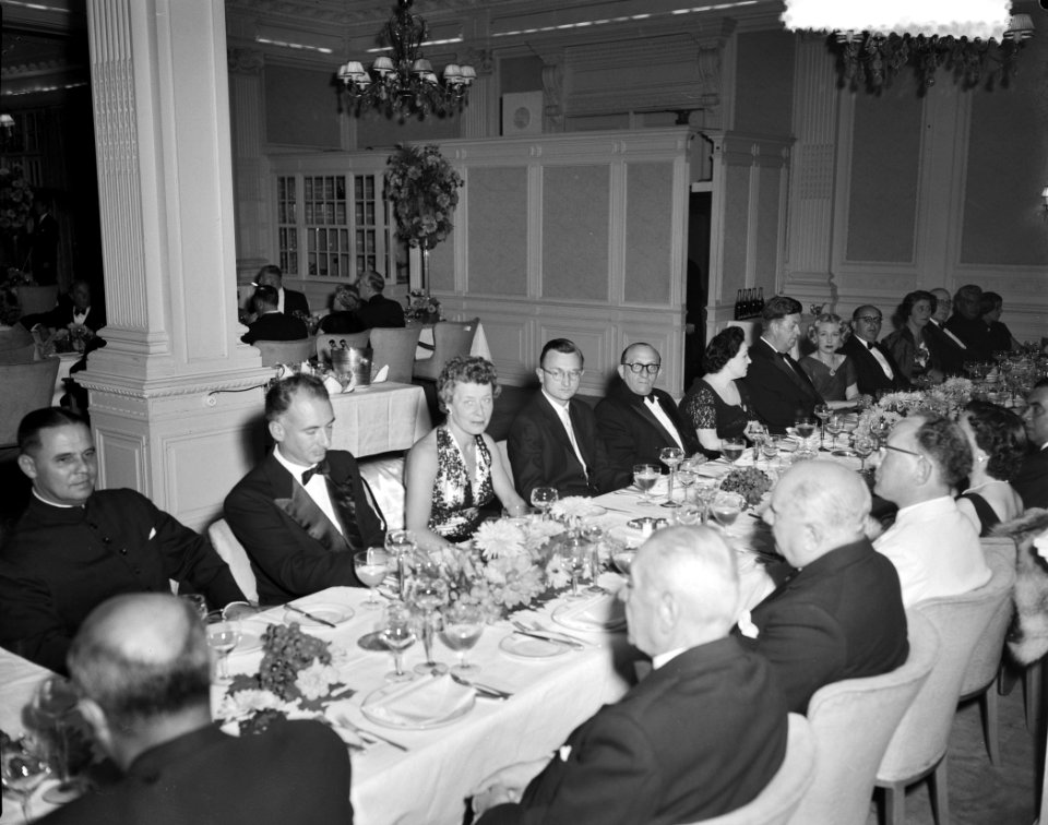 Assuradeuren Congres Den Haag , diner, Bestanddeelnr 906-7119