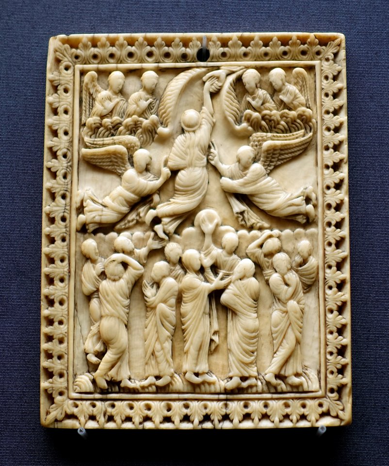 Ascension, probably Lorraine or Liege, early 11th century, ivory - Museum Schnütgen - Cologne, Germany - DSC00138