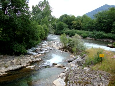 Asasp-Arros (Pyr-Atl, Fr) confluence Lourdios - Gave d'Aspe 1