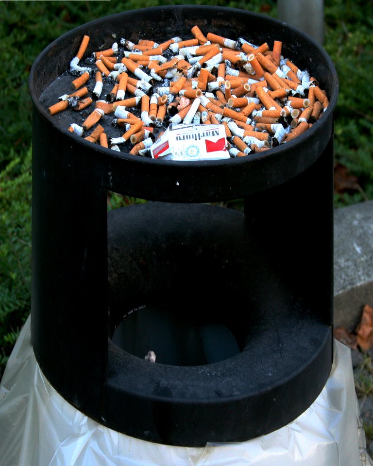 Aschenbecher Marlboro